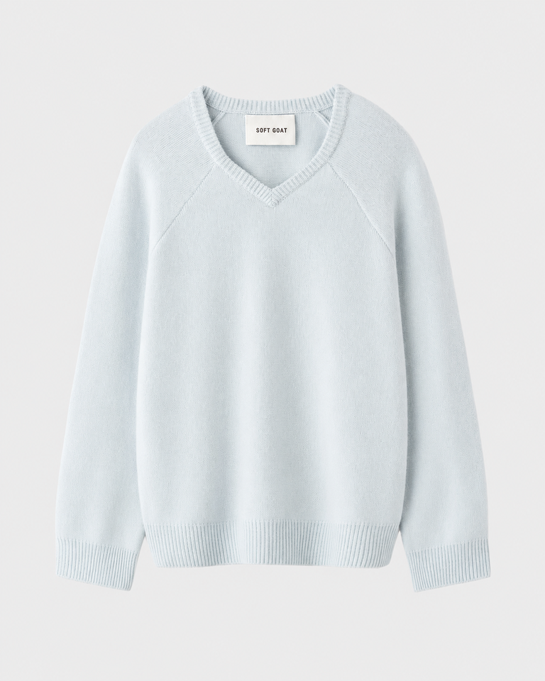 Kaszmirowy błękitny sweter oversize