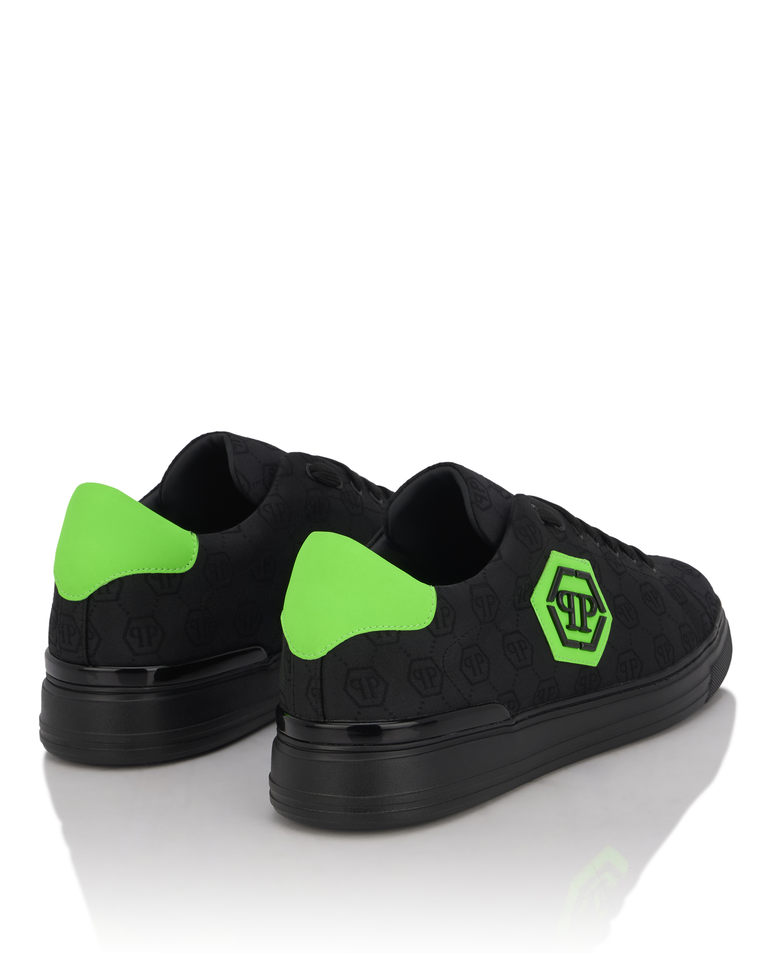 Czarne sneakersy z monogramem - Image #3