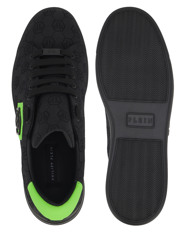 Czarne sneakersy z monogramem - Image #6