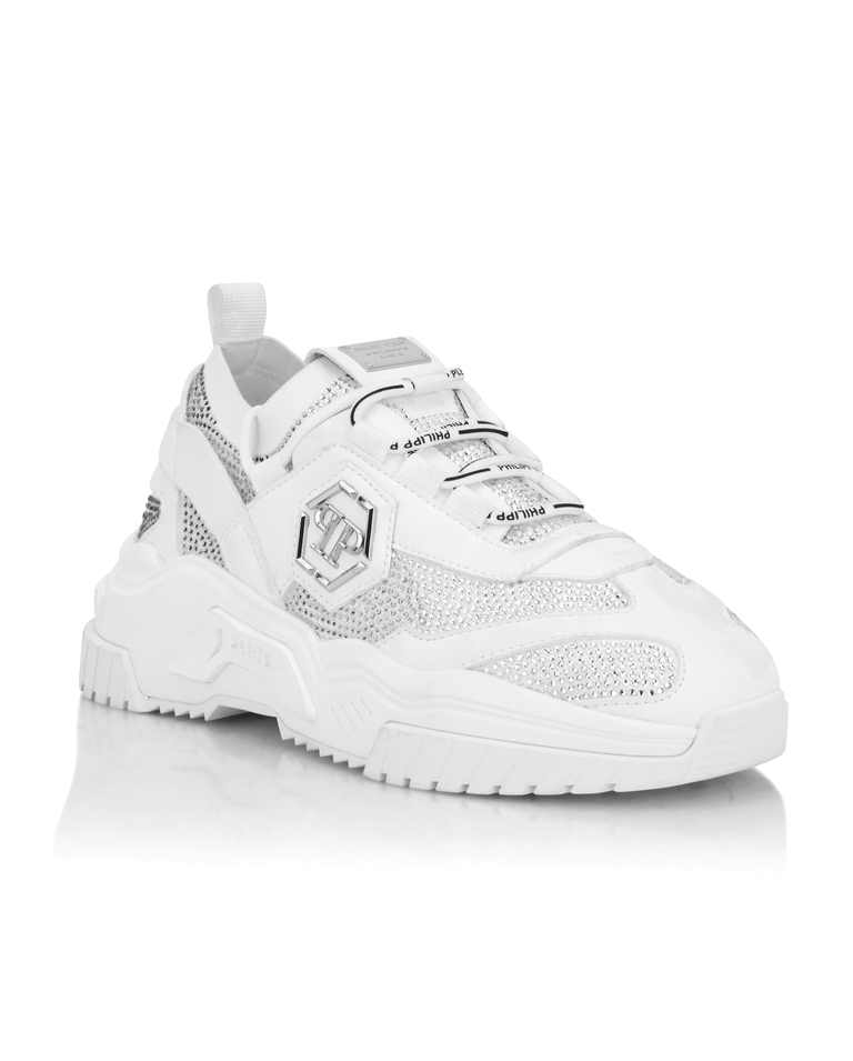Białe sneakersy z kryształkami Predator Strass
