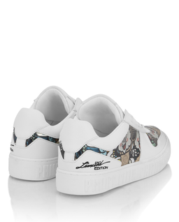 Sneakersy z ozdobną grafiką - Image #4