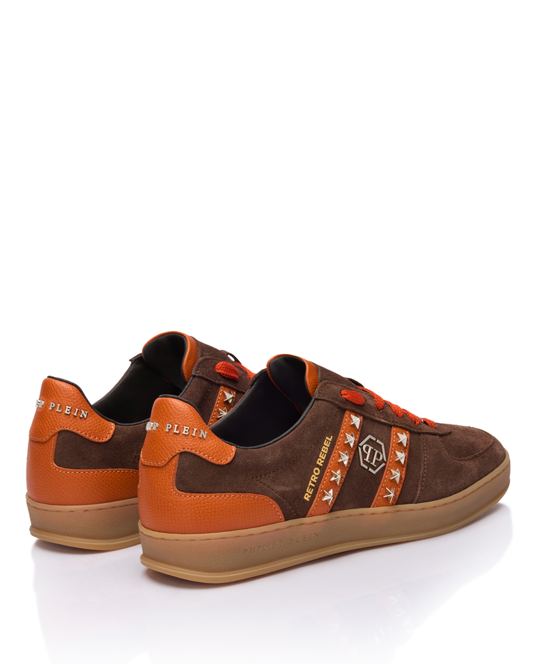 Brązowe zamszowe sneakersy Retro Label - Image #3