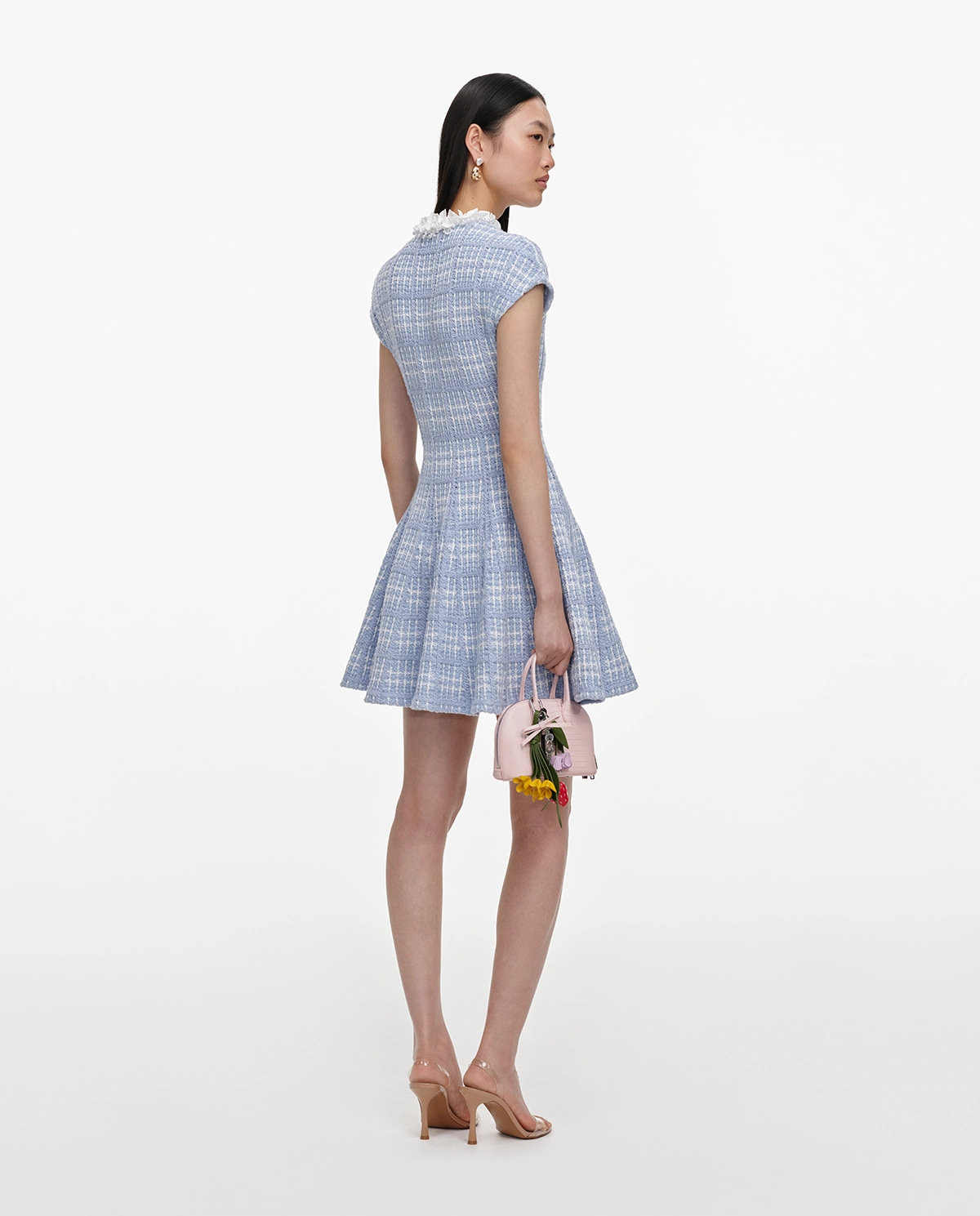 Jasnoniebieska sukienka mini w kratkę - Image #3