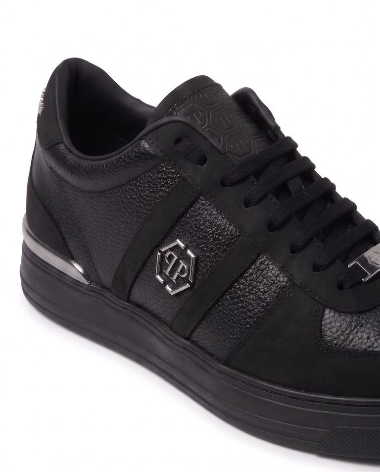 Czarne sneakersy ze skóry Low-Top - Image #2