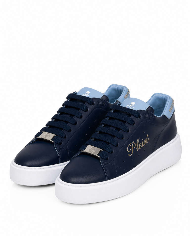 Sneakersy z błękitnymi detalami Low-Top Signature - Image #3