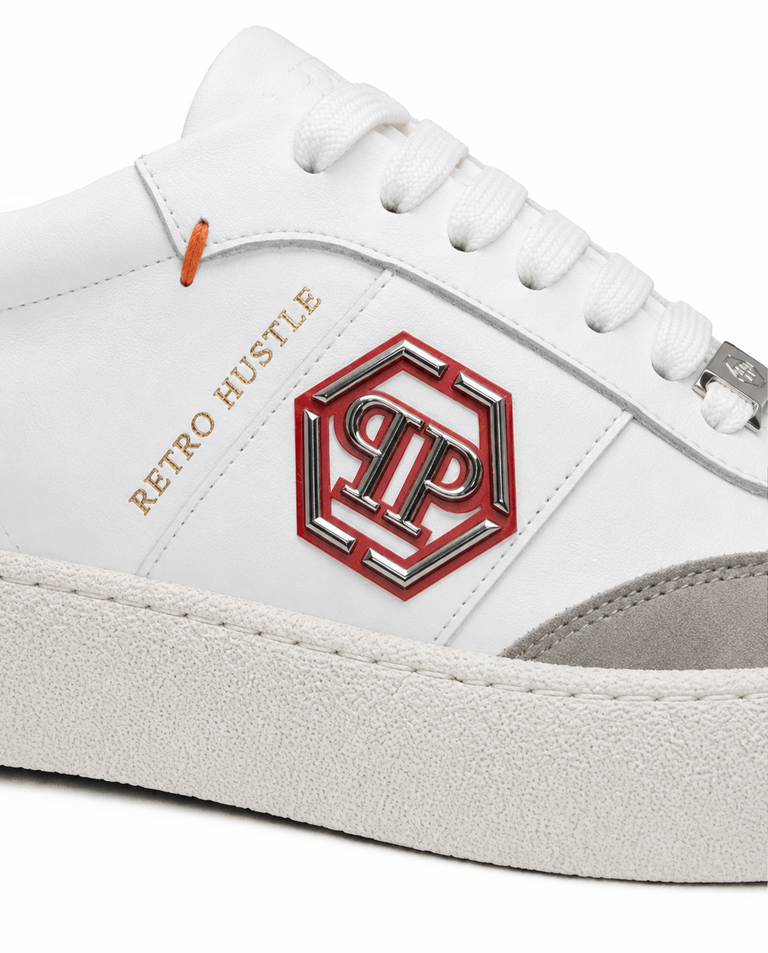 Białe sneakersy Retro Hustle - Image #6