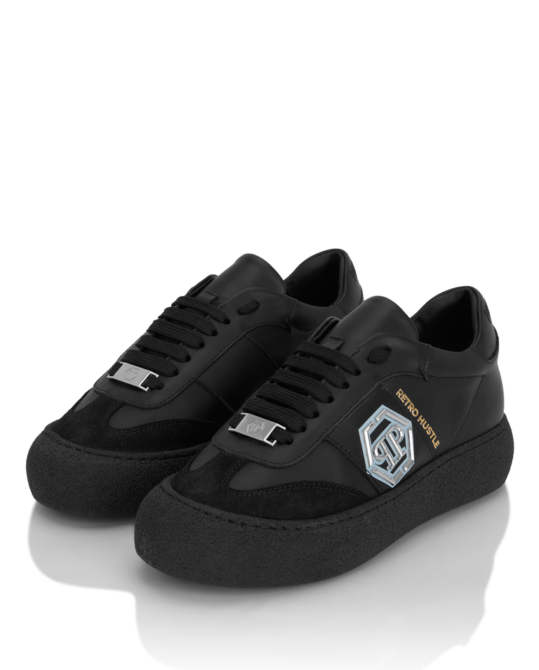 Czarne sneakersy Retro Hustle - Image #2