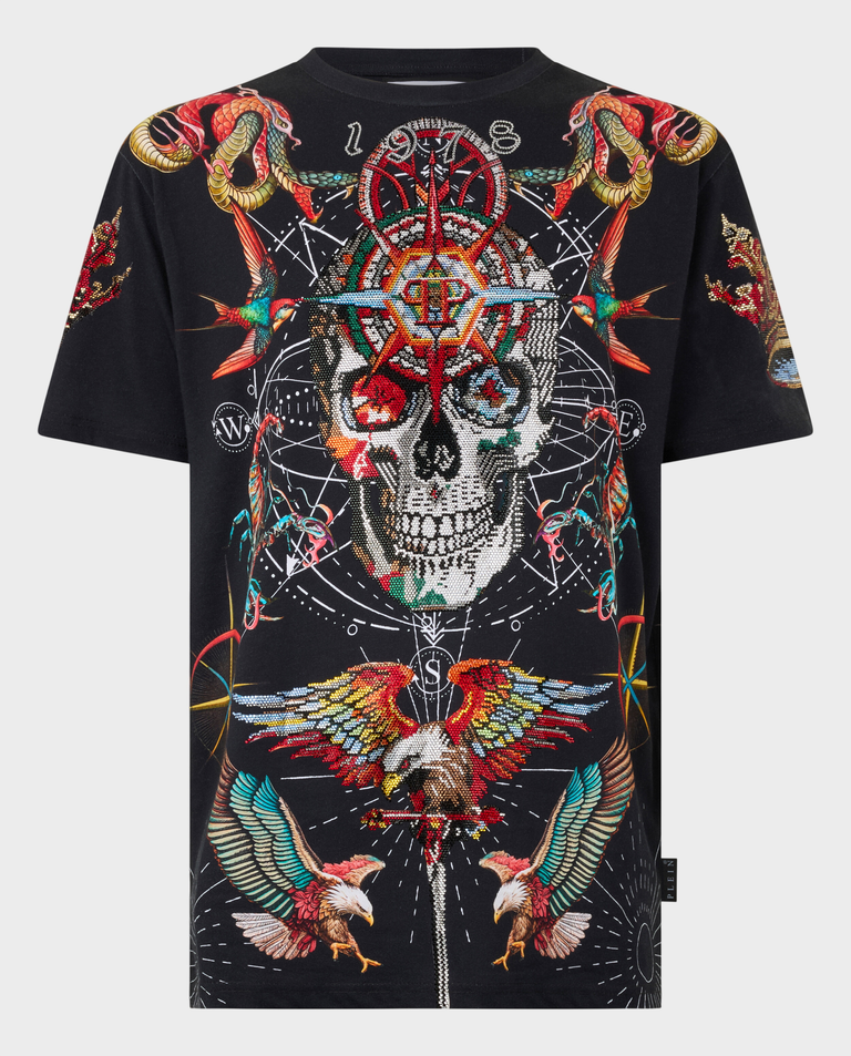 Czarny t-shirt zdobiony kryształami