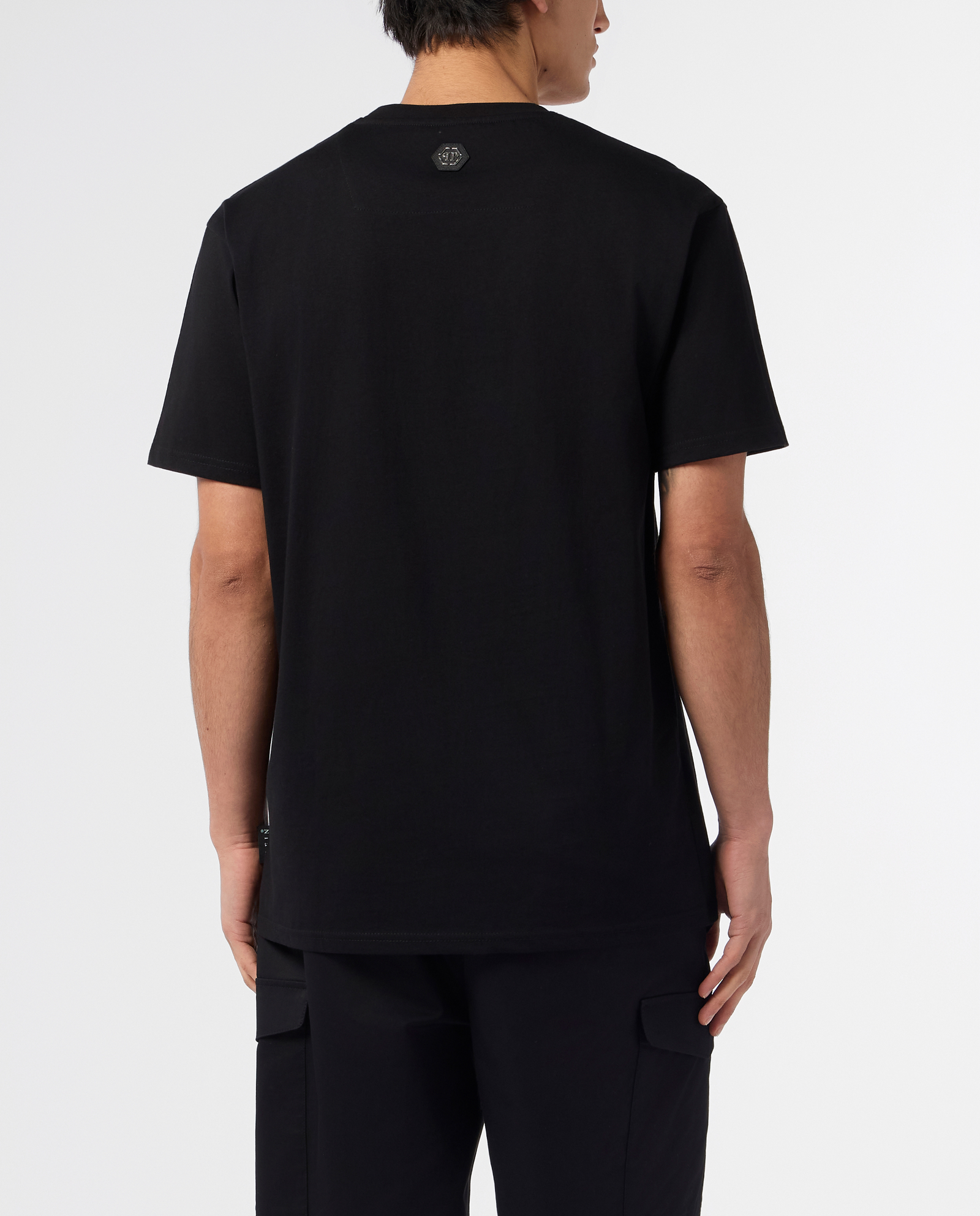 Czarny t-shirt z kontrastowym logo - Image #2