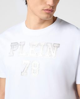 Biały t-shirt z napisem Collage - Image #4