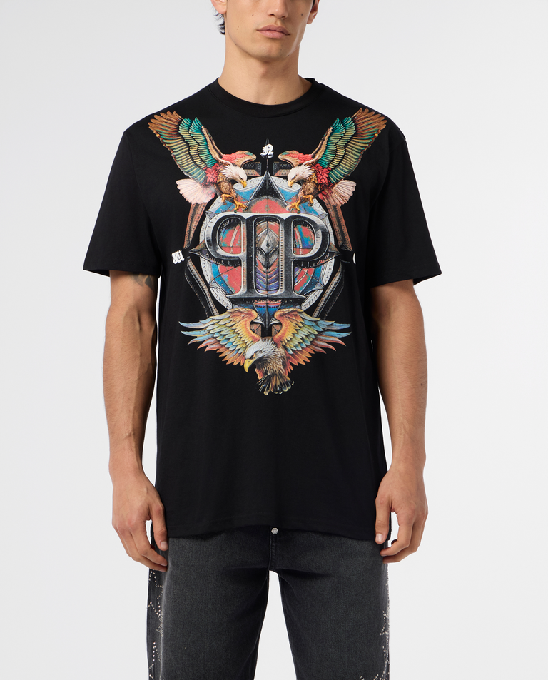 Czarny t-shirt z ozdobnym nadrukiem