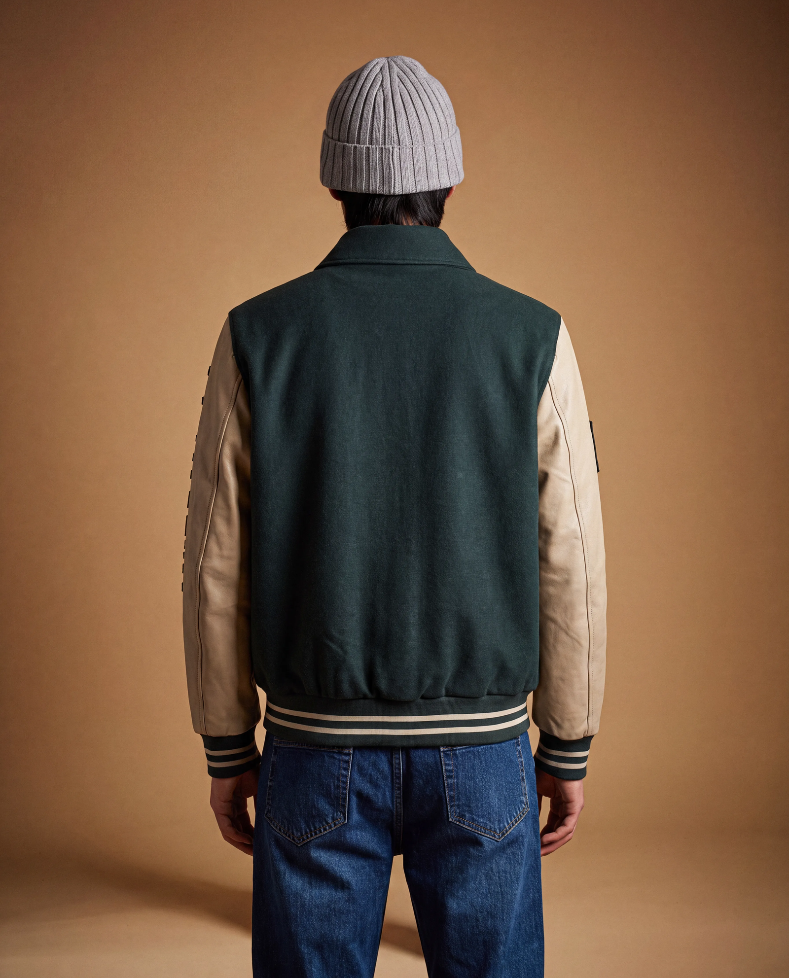 Zielona kurtka typu bomber z naszywkami - Image #3