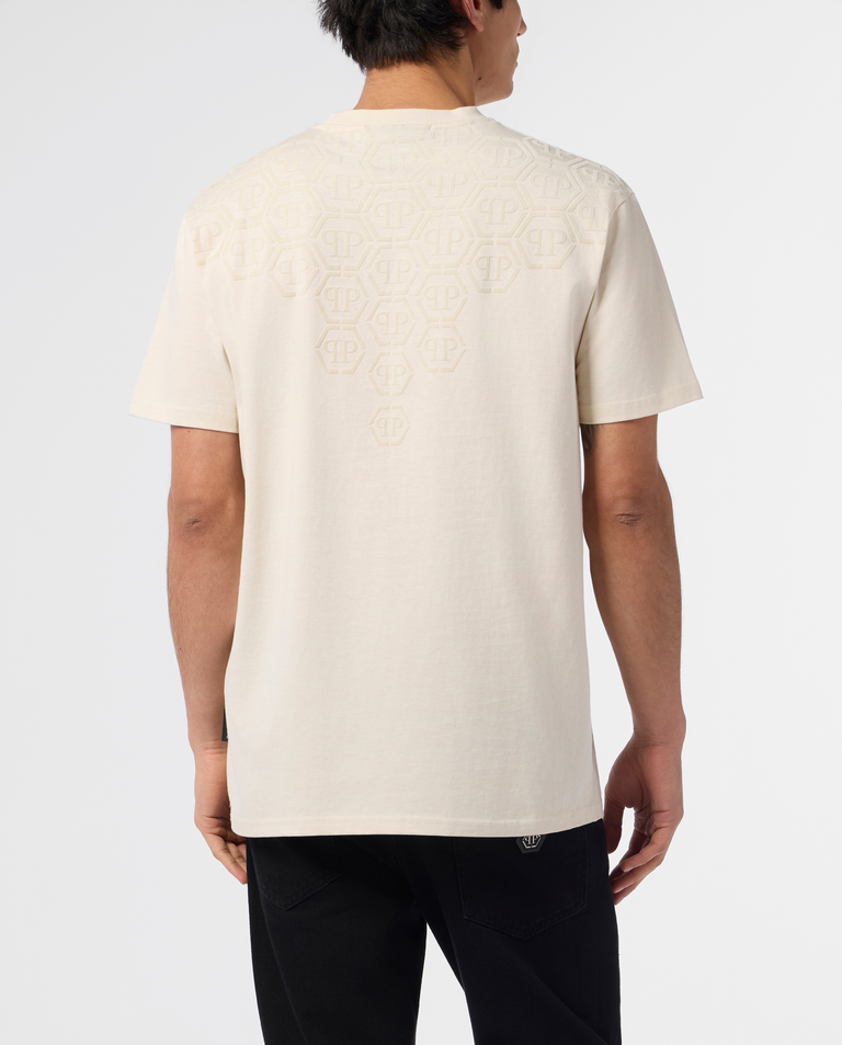 Beżowy t-shirt z ozdobnym monogramem - Image #2