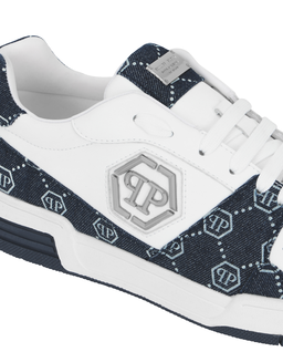Sneakersy P-Force Denim Monogram - Image #2