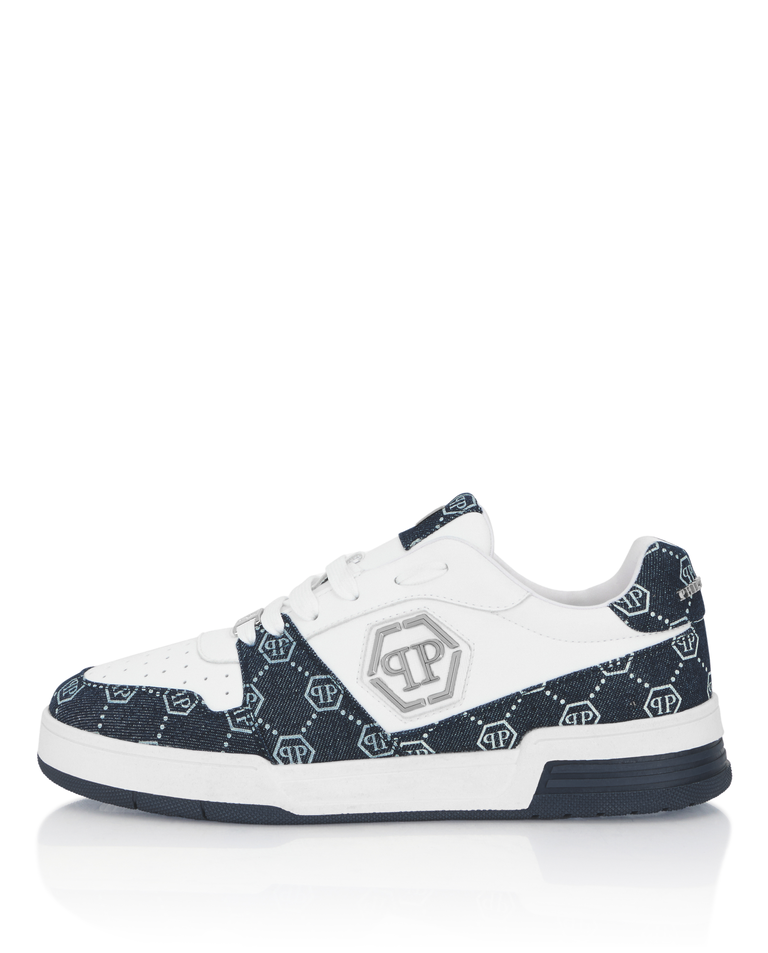 Sneakersy P-Force Denim Monogram - Image #6