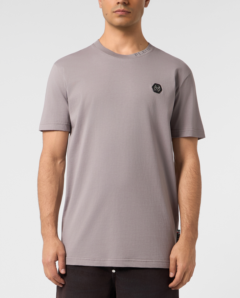 Beżowy t-shirt z logo