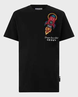 Czarny t-shirt z naszywką - Image #0