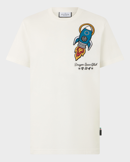 Biały t-shirt z naszywką - Image #0