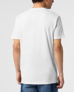 Biały t-shirt z naszywką - Image #3