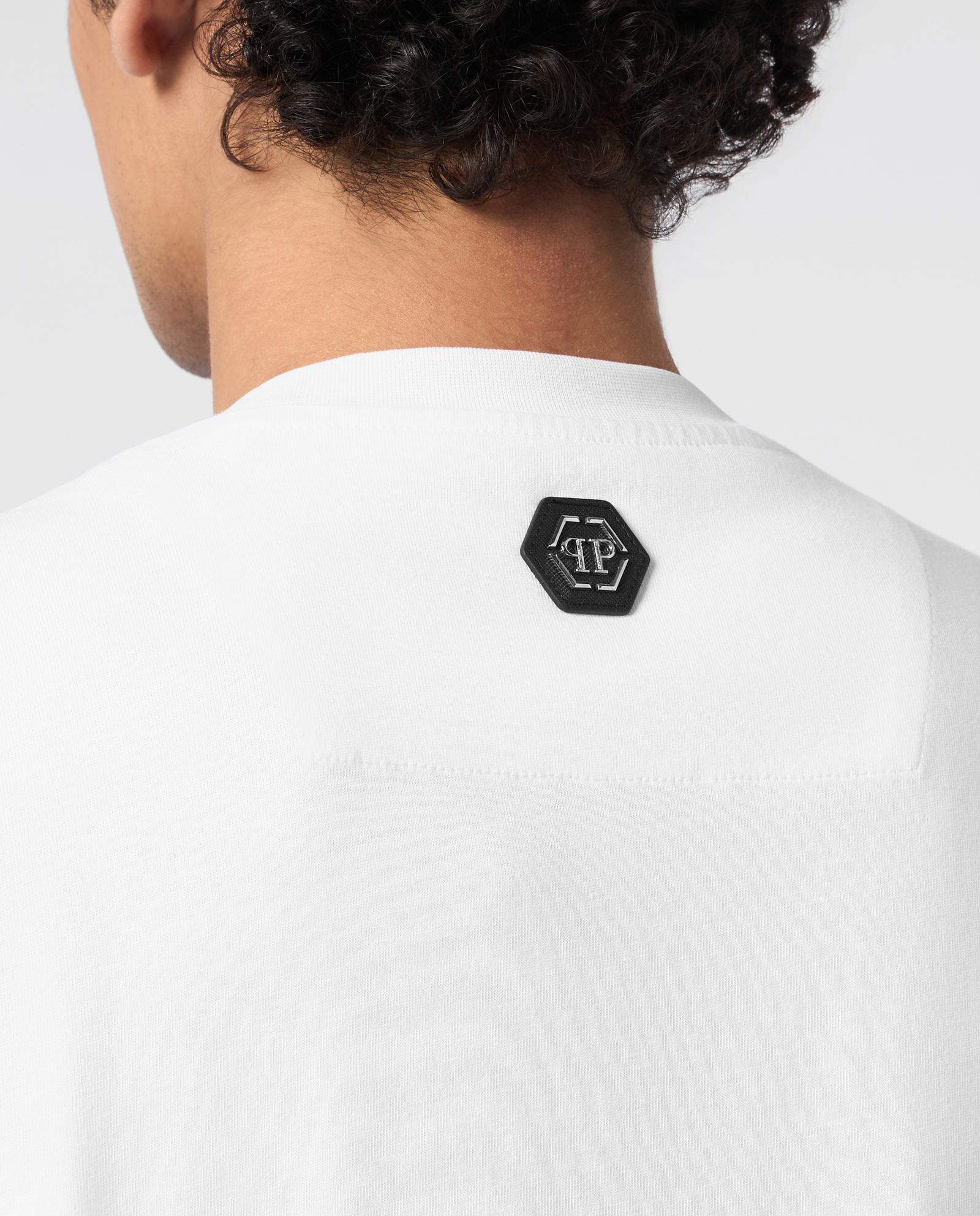 Biały t-shirt z ozdobnym logo - Image #4