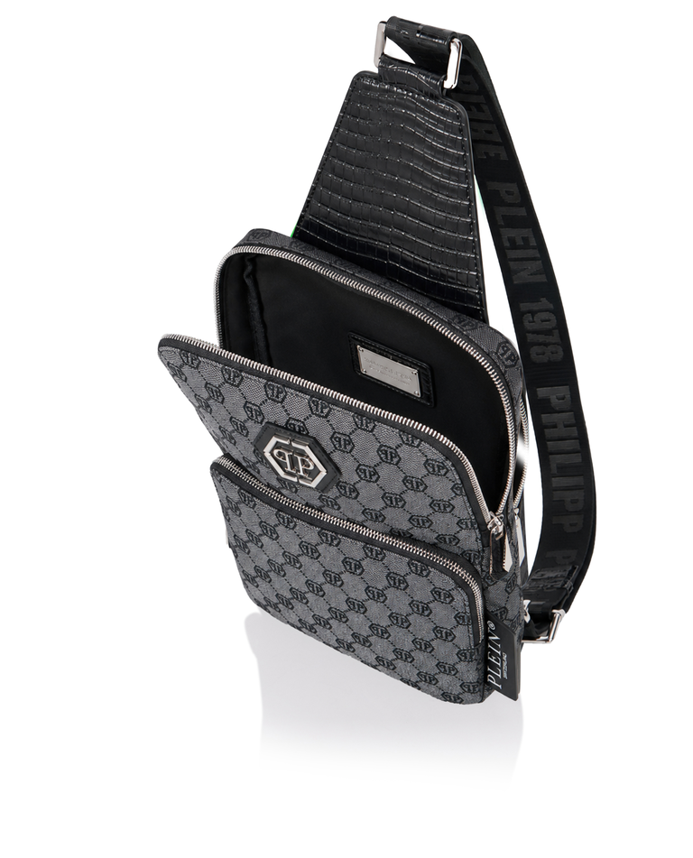 Czarna torba crossbody z monogramem - Image #3