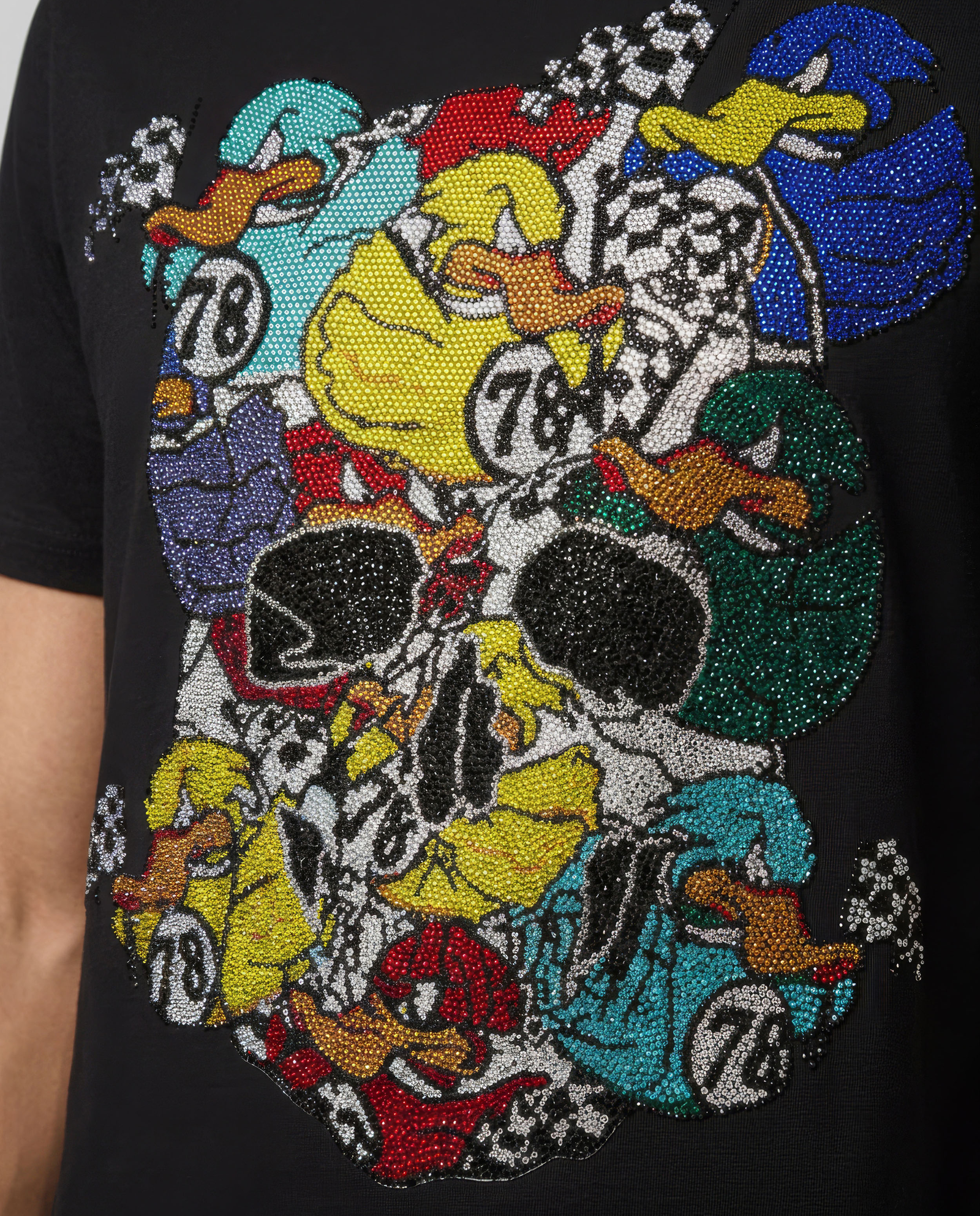 Czarny t-shirt z kolorowym printem - Image #4