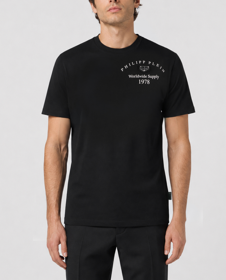 Czarny t-shirt z napisami