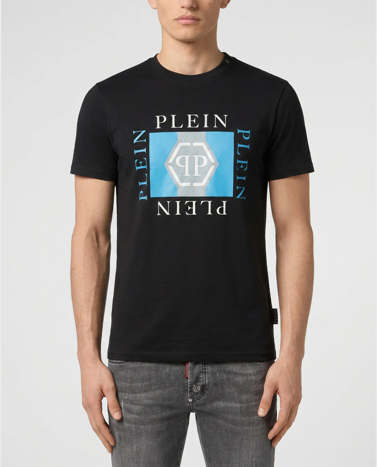 Czarny t-shirt z nadrukiem PP