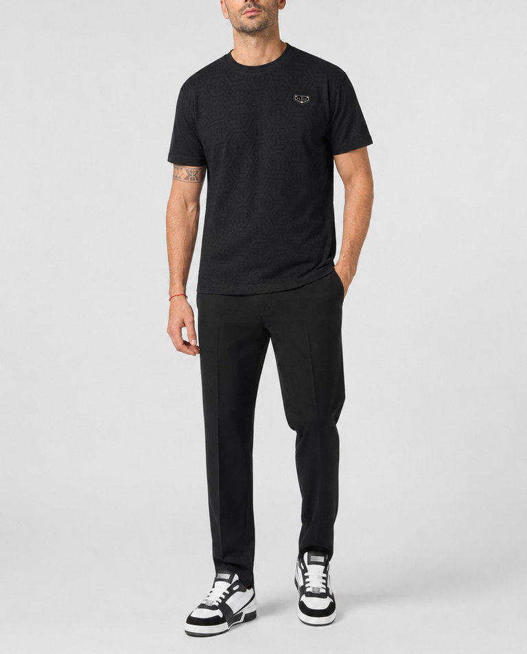 Czarny t-shirt z monogramem - Image #3