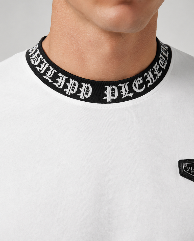 Biały t-shirt z logo - Image #4