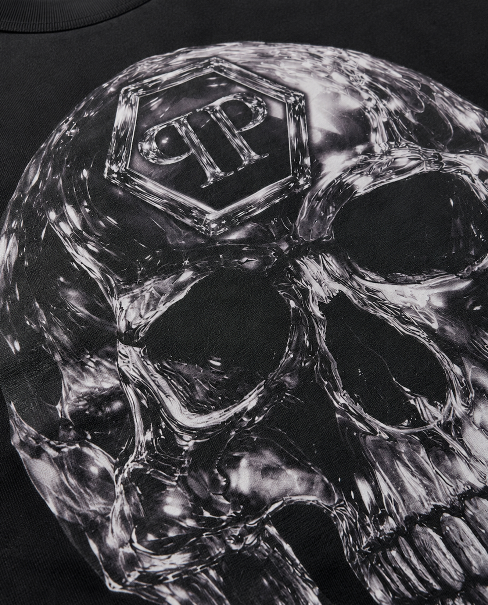 Czarny t-shirt z motywem czaszki - Image #4