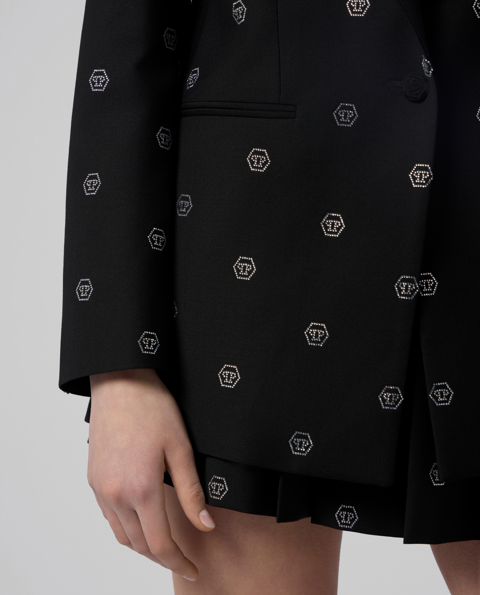 Czarna marynarka z monogramem Strass - Image #4