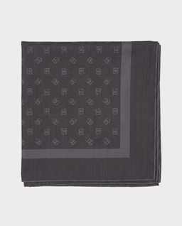 Szary szal z monogramem - Image #0