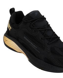 Czarne sneakersy ze złotymi detalami Pegasus Project - Image #5