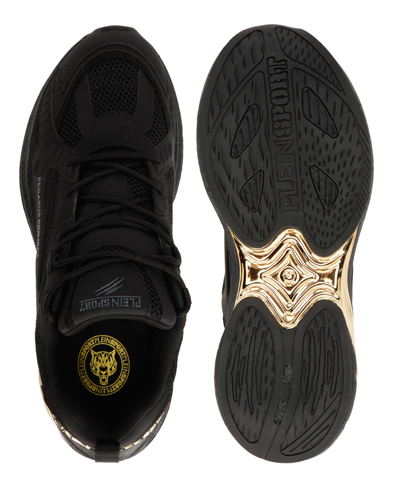 Czarne sneakersy ze złotymi detalami Pegasus Project - Image #6