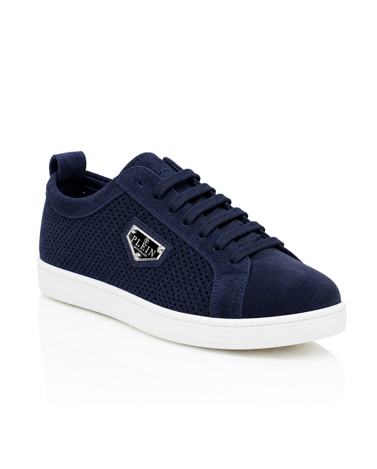 Granatowe sneakersy z zamszowymi detalami