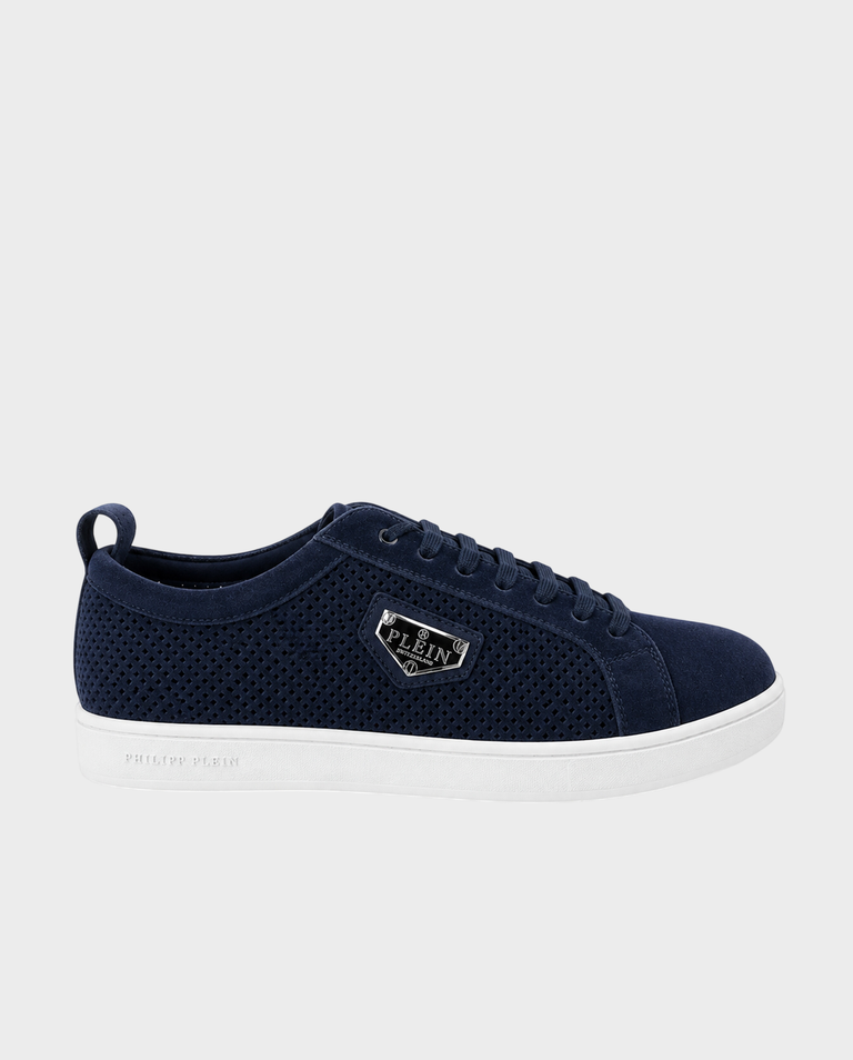 Granatowe sneakersy z zamszowymi detalami