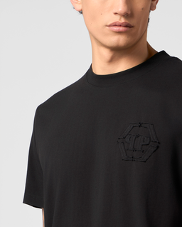 Czarny t-shirt z haftowanym logo - Image #4
