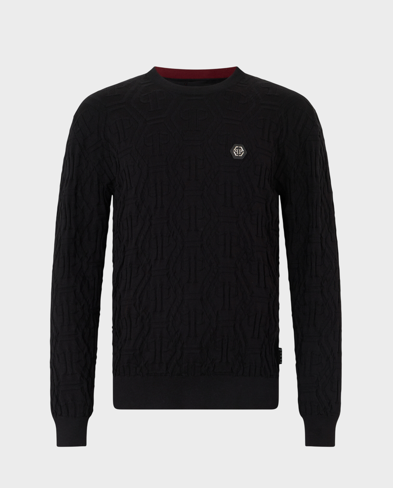 Czarny sweter z monogramem