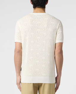 Kremowy t-shirt z ażurowym monogramem - Image #2