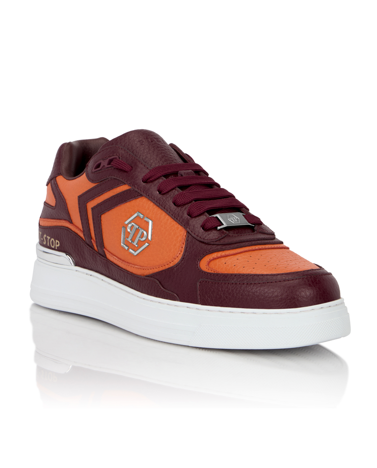 Bordowe sneakersy Pit-$top