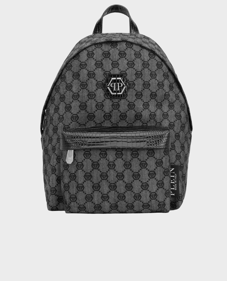 Czarny plecak z monogramem