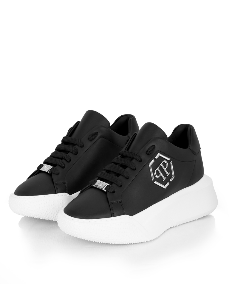 Czarne sneakersy na kontrastowej podeszwie Godzilla Runner Hexagon - Image #4