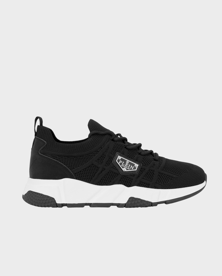 Czarne sneakersy Triangle