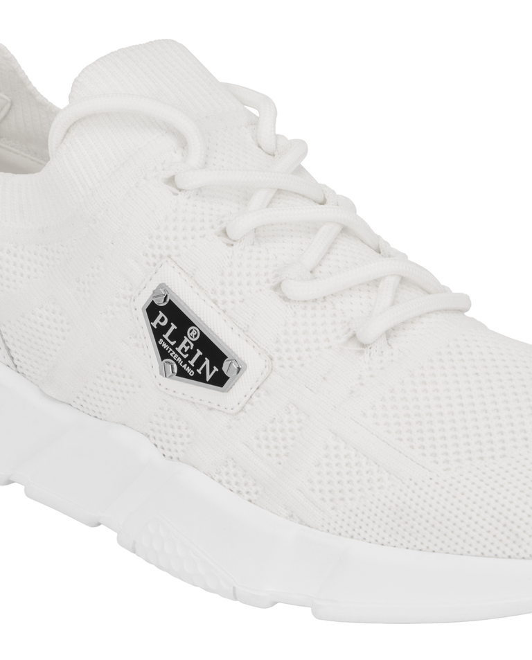 Białe sneakersy Triangle - Image #6