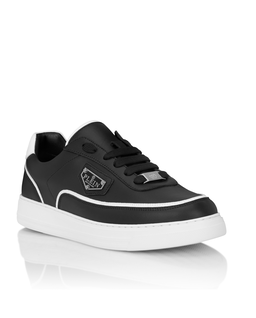 Czarne sneakersy Triangle - Image #1
