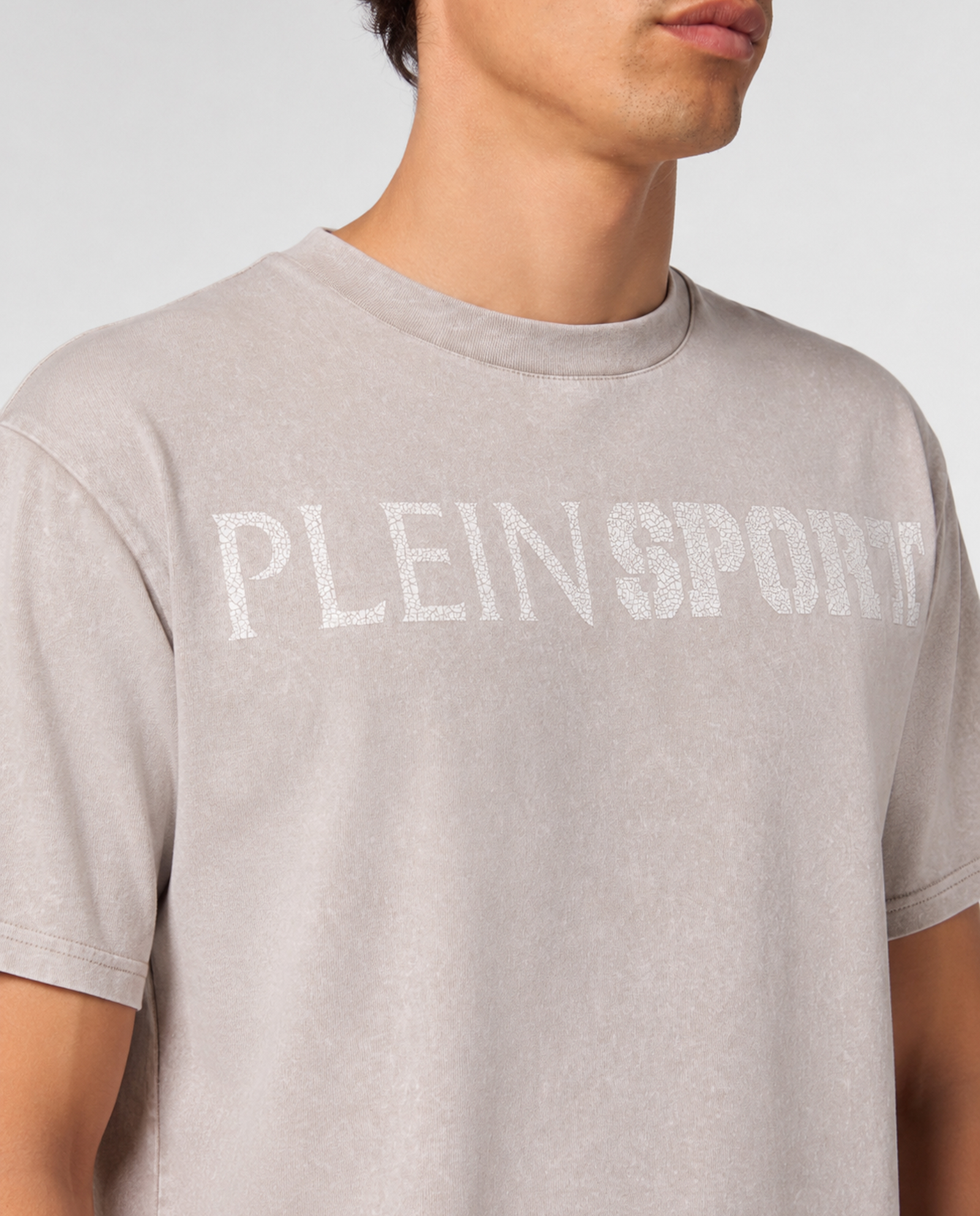 Beżowy t-shirt z efektem sprania - Image #4