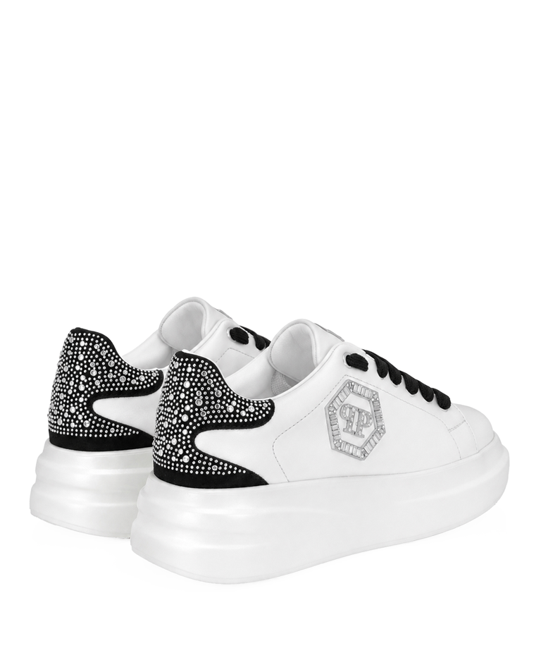 Białe sneakersy z czarnymi detalami Megastar Strass - Image #3