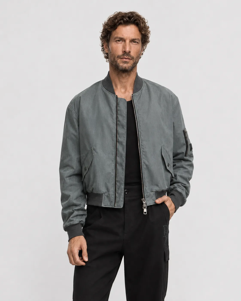 Zielona kurtka bomber