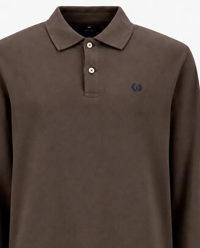 Brązowa koszulka polo z długim rękawem i logo